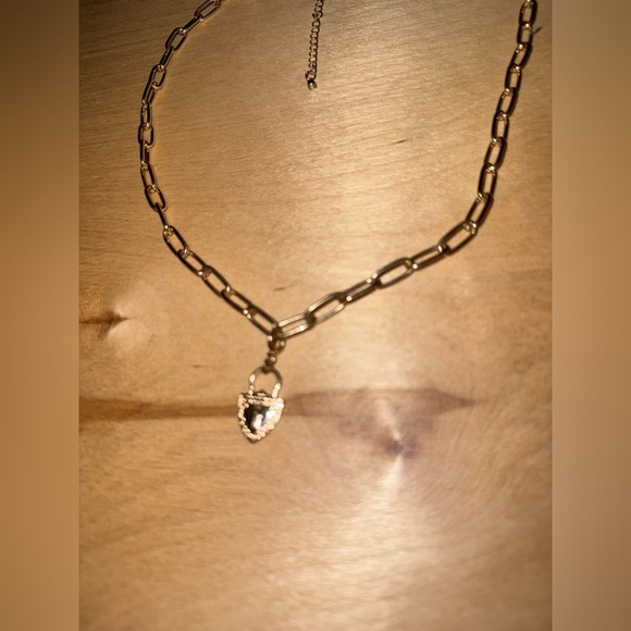 Gold Heart Lock Pendant Necklace - Picture 4 of 6
